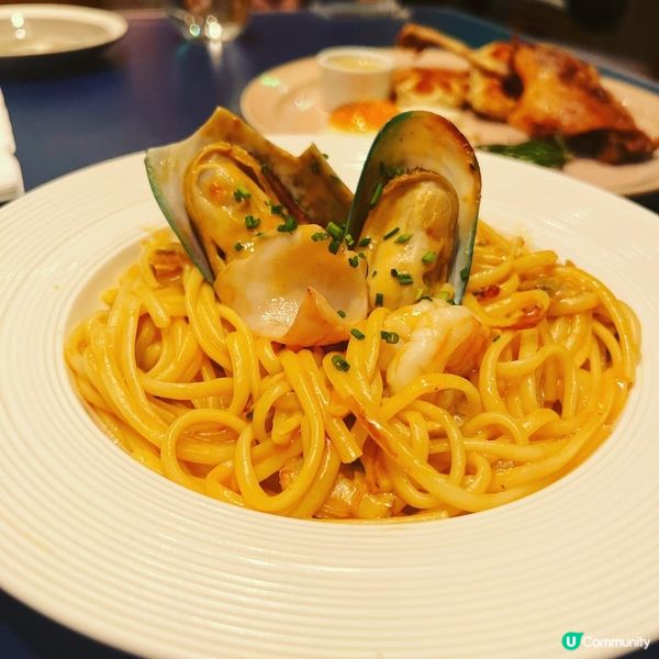 尖沙咀打卡📷餐廳！蟹肉龍蝦汁蛋餅有驚喜🤩！