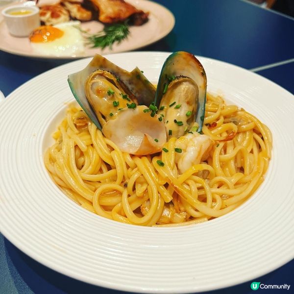 尖沙咀打卡📷餐廳！蟹肉龍蝦汁蛋餅有驚喜🤩！