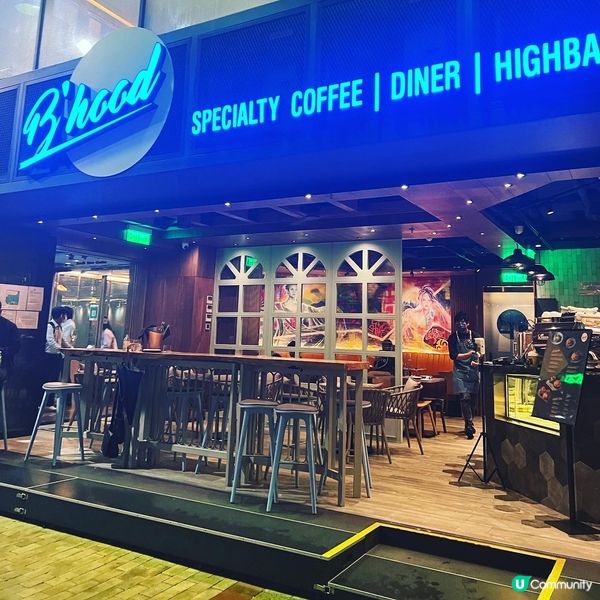 尖沙咀打卡📷餐廳！蟹肉龍蝦汁蛋餅有驚喜🤩！