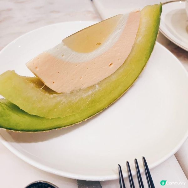 在紛擾囂塵的商業市區中，來一個希臘乳酪芝士下午茶，享受一段釋...