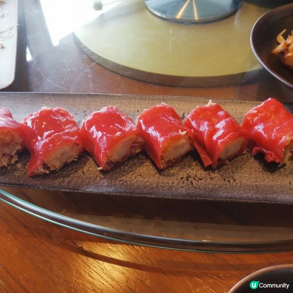 食物好味！賣相又靚！推介紅米炸蝦腸同梨形咸水角！