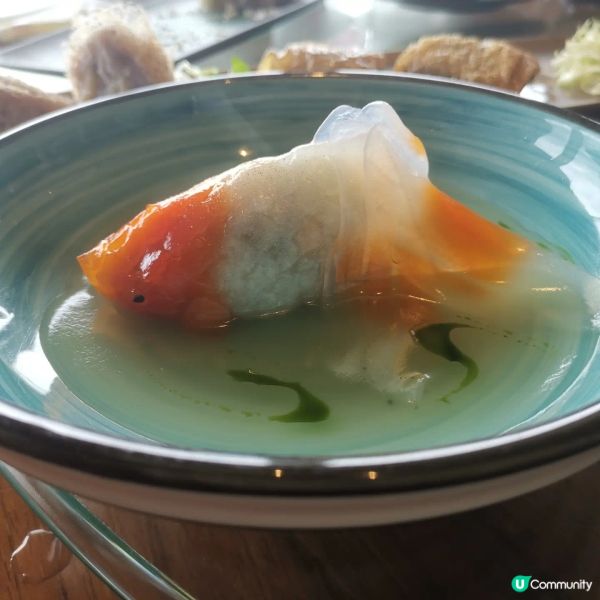 食物好味！賣相又靚！推介紅米炸蝦腸同梨形咸水角！