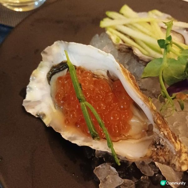 中環有好多西式餐廳，前排朋友生日諗住係附近搵間餐廳所以就揀咗...