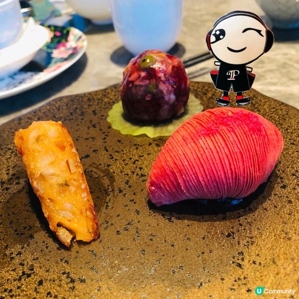 一間氣派不凡新派中菜食府「唐述」，寓意繁華昌盛的唐朝，集感官...