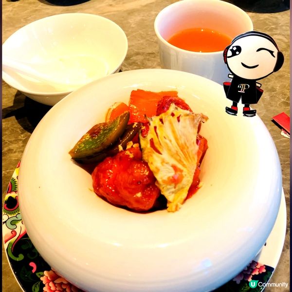 一間氣派不凡新派中菜食府「唐述」，寓意繁華昌盛的唐朝，集感官...