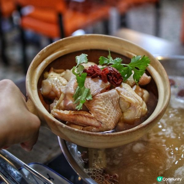 懷舊裝潢火鍋店🍲