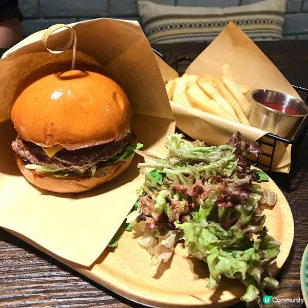 NACASA Café & Bar 上環華里5號地鋪...