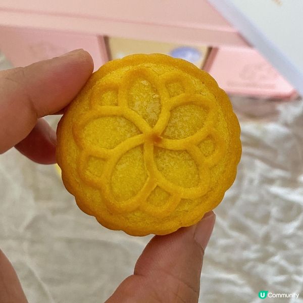 中秋佳節將近🌕又有好物推介，呢個禮盒裝高貴又精美🎁真係好適合...