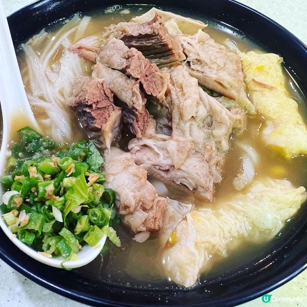 大大碗粉麵！必點墨魚春卷🦑！