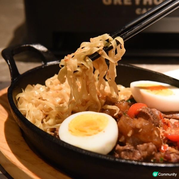 沙田新城市廣場有幾個商場連成一起，可算是美食匯聚的地方，各色...