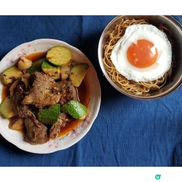 午餐 : 麻辣炒鴨 酸辣撈蝦子麵