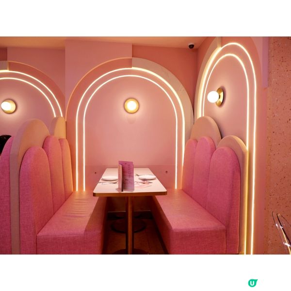 粉紅色就是夢幻的代名詞，趁著周末來到沙田新城市廣場的 Caf...