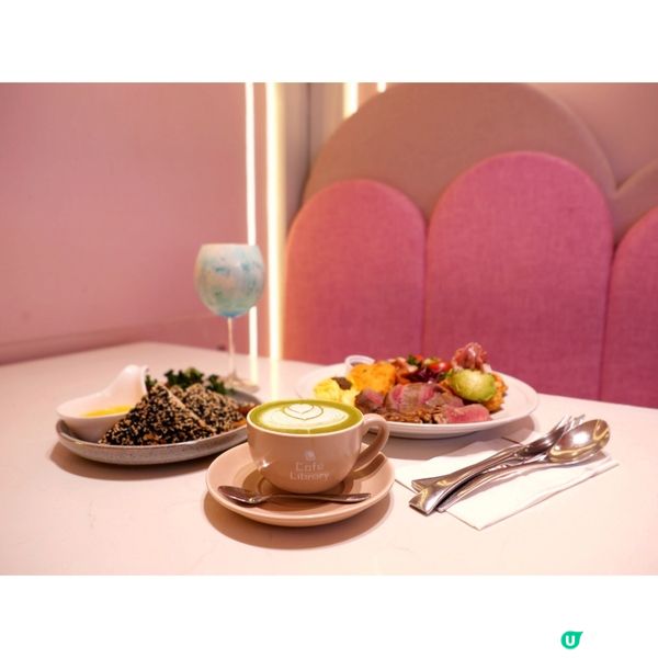 粉紅色就是夢幻的代名詞，趁著周末來到沙田新城市廣場的 Caf...