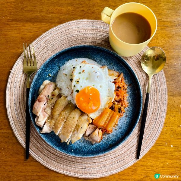 整個午飯🥣- 香煎雞扒太陽蛋配泡菜飯！