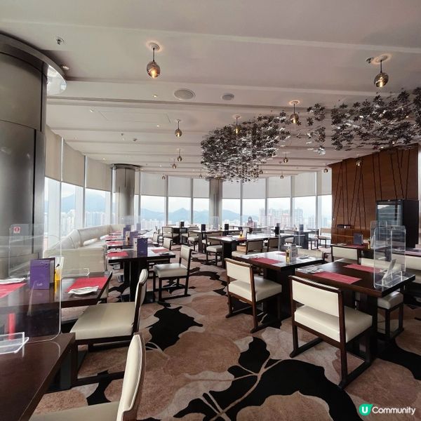 難得放假梗係約朋友去食high tea啦～～