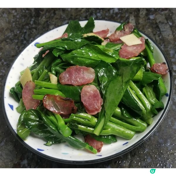 晚餐 : 臘腸炒芥蘭苗  炸乳鴿 無花果霸王花豬骨湯 蛋炒飯