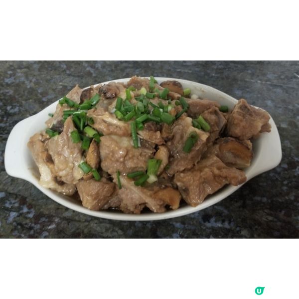 晚餐 : 香菇蒸排骨  蟹黃豆腐紹菜煲 生炒糯米飯