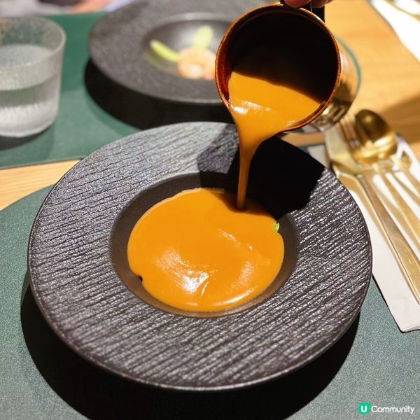 今次同朋友黎到觀塘呢間樓上cafe☕️ — @relishc...