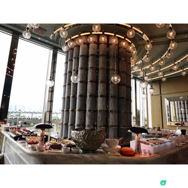 四季酒店大堂酒吧 Argo自從去年裝修重開後，中午時段的自助...