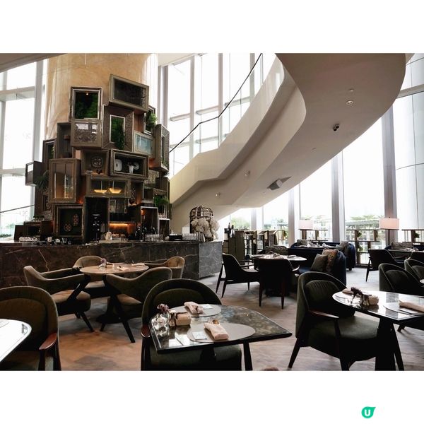 四季酒店大堂酒吧 Argo自從去年裝修重開後，中午時段的自助...