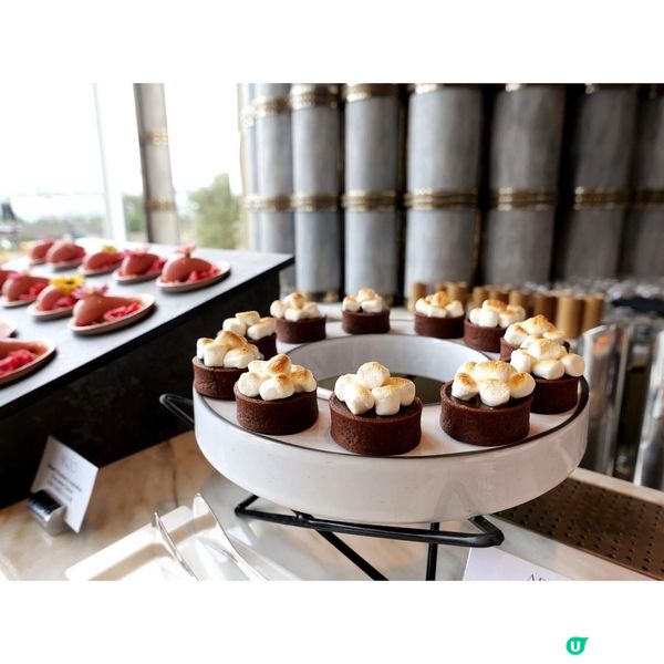 四季酒店大堂酒吧 Argo自從去年裝修重開後，中午時段的自助...