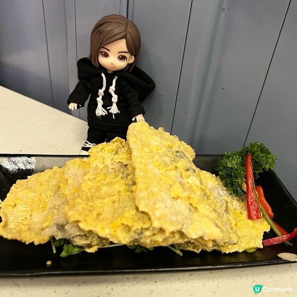 呢個炸魚皮即點即制脆卜卜之余，重好香蛋黃嘅咸香味😋😋！放落呢...