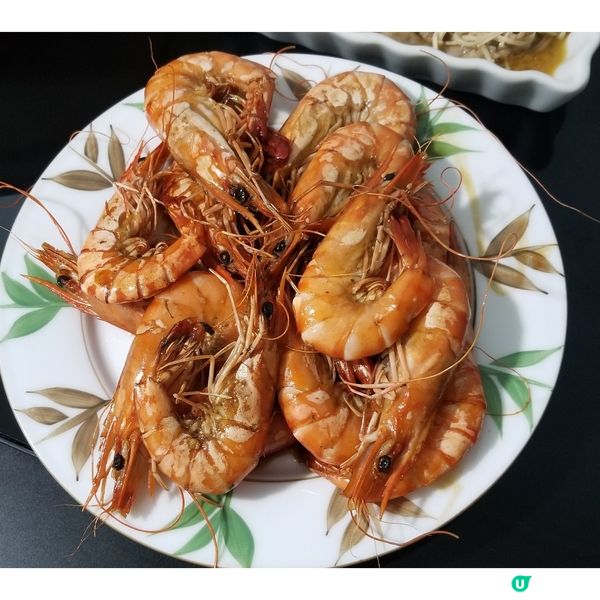 晚餐  ： 蒜蓉粉絲蒸帶子 豉油王大蝦 孜然金菇羊肉片 雜菜...