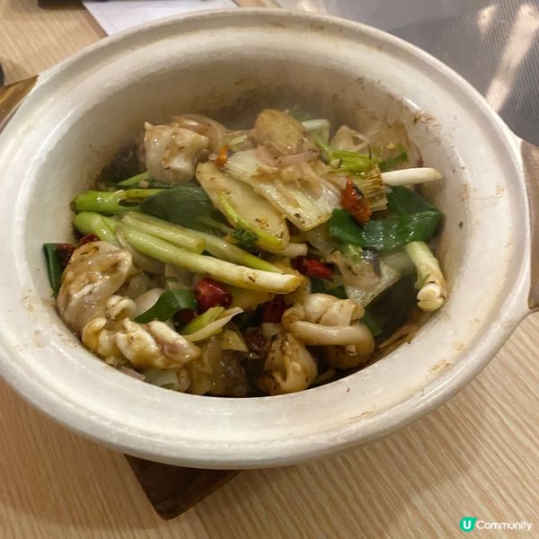 冬天食咩最好、最暖？首選當然係暖笠笠煲仔飯！久仰大名的江湖小...