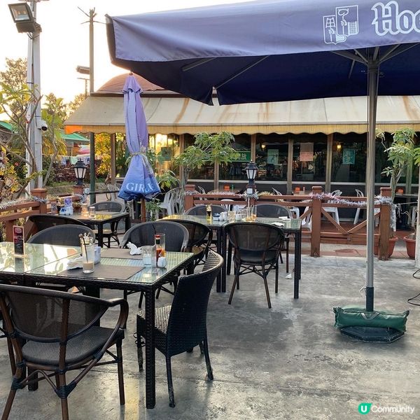 在烏蛟騰睇完紅葉後，去咗大尾篤食下午茶，咁啱4點鐘好多餐廳已...