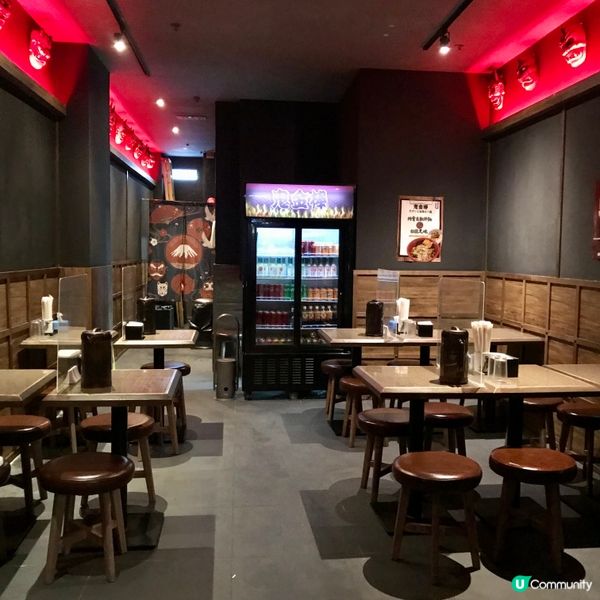 尖沙咀金馬倫道20號有間拉麵地舖「鬼金棒」。「鬼金棒」來自東...