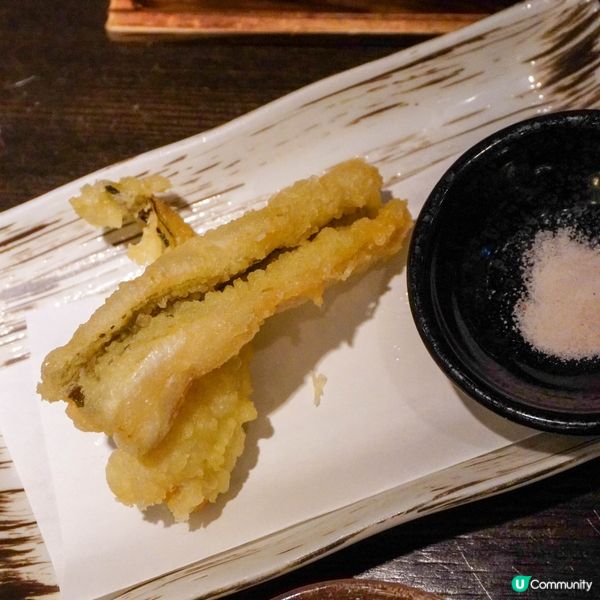 【主打以明爐炭火炮製的博多串燒】