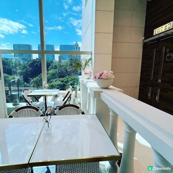 【Chill爆之選😋】望着風景嘆午餐 強推香煎鱸魚🐠!