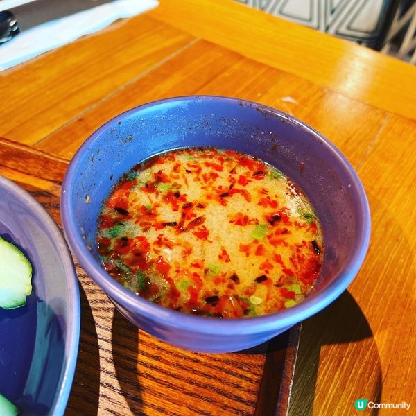 Chill爆之選😌！望着海景嘆泰菜😋！