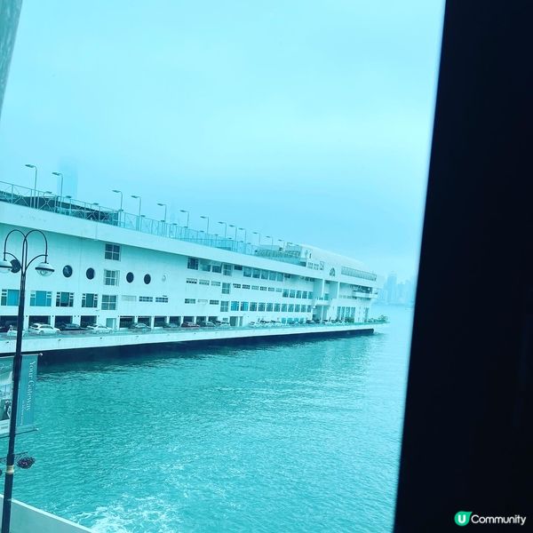 Chill爆之選😌！望着海景嘆泰菜😋！