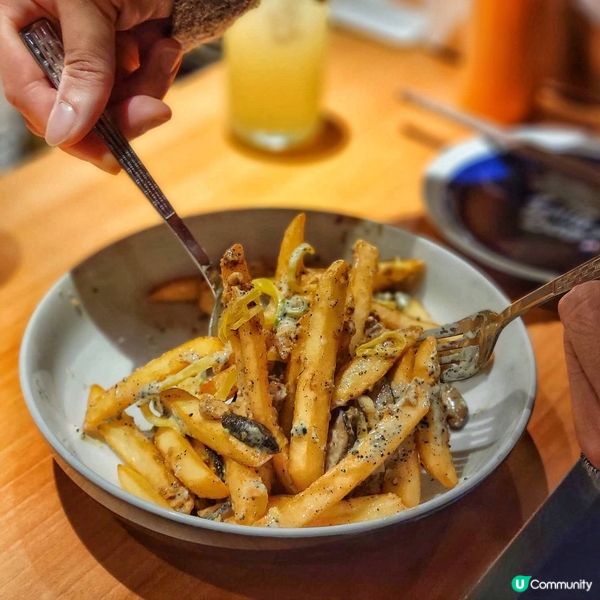 黑松露薯條最為出色。完美炸包配雪糕