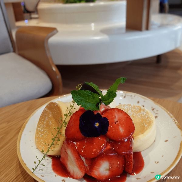 夏日美食！初夏消暑解渴熱門菜式推介～輕盈雜莓乳酪碗 / 麝香葡萄冰 / 煙三文魚冷盤 / 水果梳乎厘！