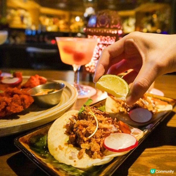 打開神秘大門後的地下酒吧 Hugger Mugger 🍸🍹