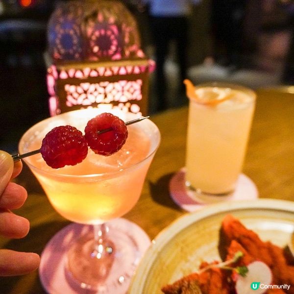 打開神秘大門後的地下酒吧 Hugger Mugger 🍸🍹