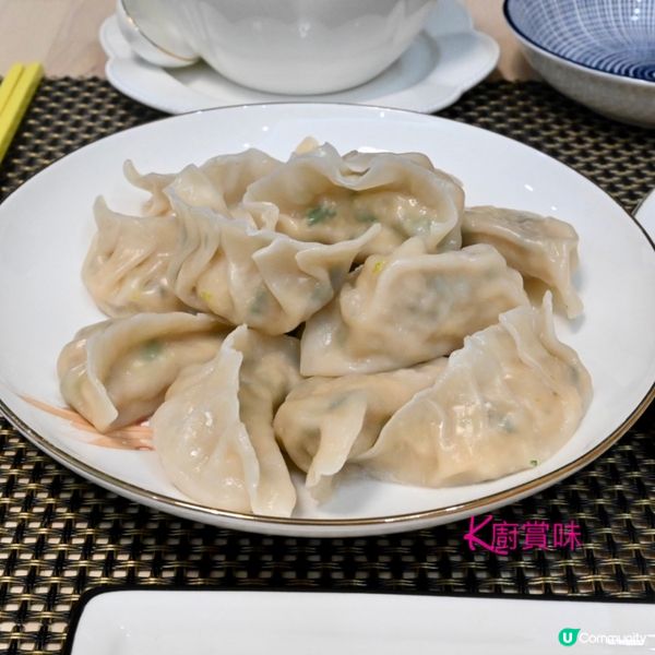 ✨餡料飽滿家常豆腐餃子 ✨自調餃子醬汁更添美味✨