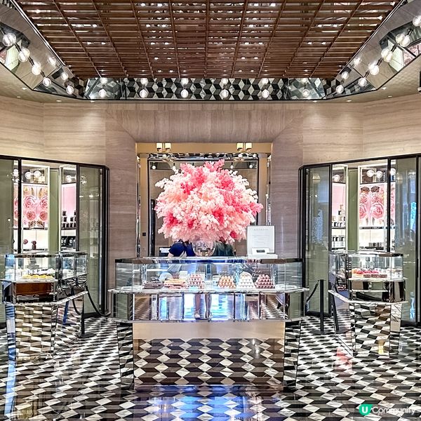 享負盛名！經典焦糖酥皮拿破崙