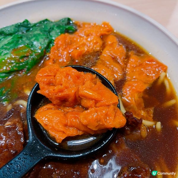 瑞士汁味道香甜，雞翼醃得入味，滑溜多汁，真正皮滑肉嫩