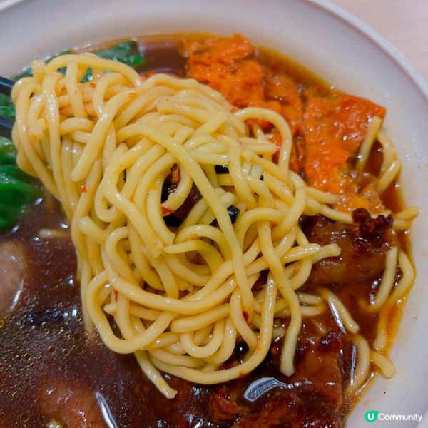 瑞士汁味道香甜，雞翼醃得入味，滑溜多汁，真正皮滑肉嫩