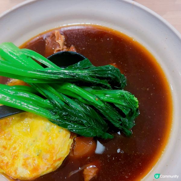 瑞士汁味道香甜，雞翼醃得入味，滑溜多汁，真正皮滑肉嫩