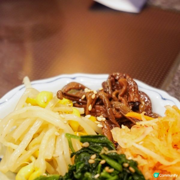 【主打黑毛和牛燒肉、火鍋吃到飽】