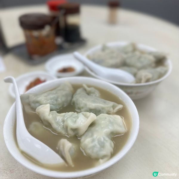 人氣餃子店！新鮮即制 超足料 大大隻餃子
