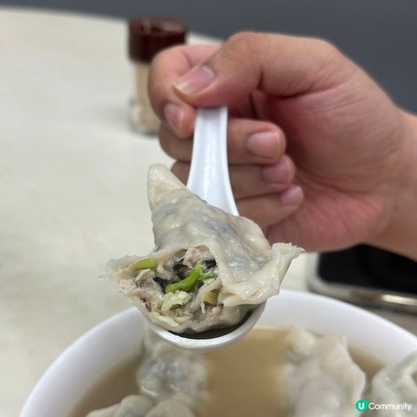 人氣餃子店！新鮮即制 超足料 大大隻餃子
