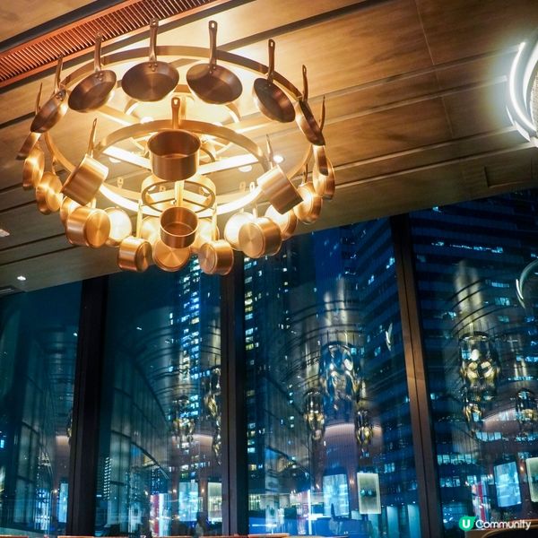 【AIRSIDE 內佔地最大的餐廳】