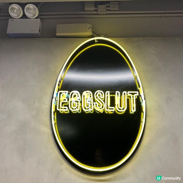 源自美國洛杉磯的Eggslut由快餐車起家的蛋三文治專門店🍔...
