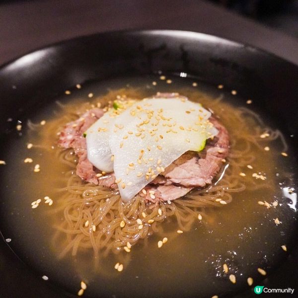 位於中環雲咸街的JJJ Steakhouse主打韓式燒牛肉、...