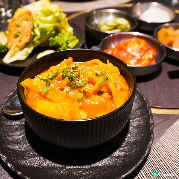 位於中環雲咸街的JJJ Steakhouse主打韓式燒牛肉、...